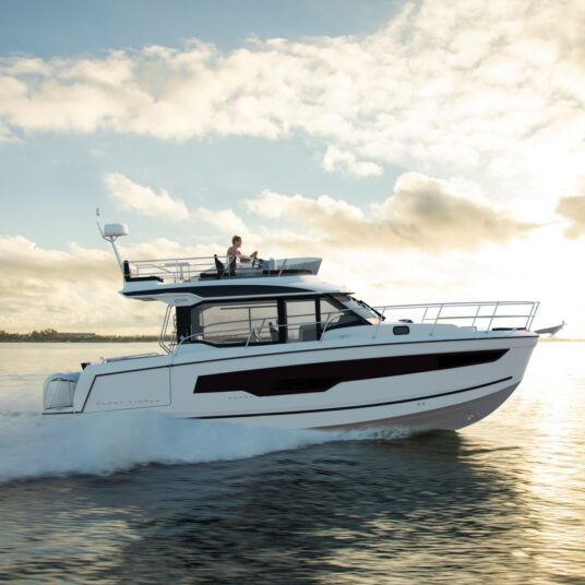 Aurora Yacht luxury vessel - gallery image