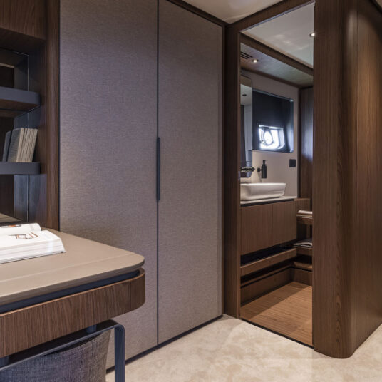 FerrettiYachts580Classic_0017_71238