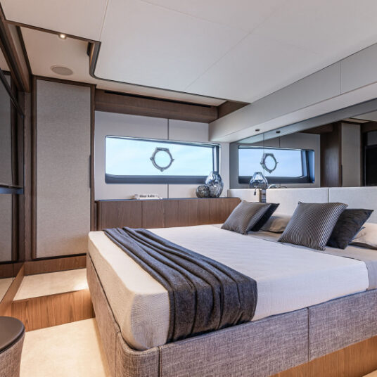 FerrettiYachts580Classic_0026_74394