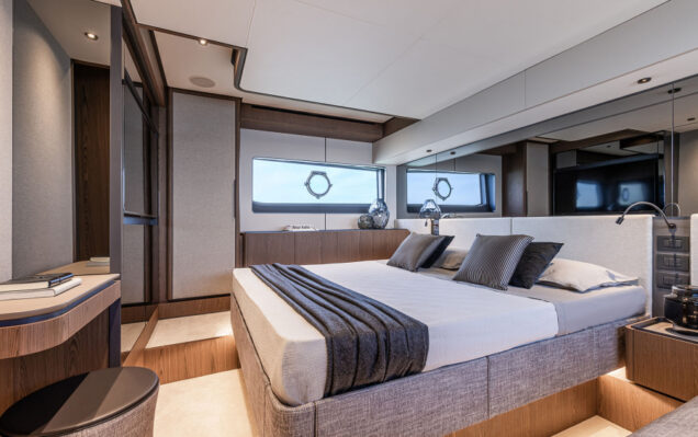 FerrettiYachts580Classic_0026_74394 FerrettiYachts580Classic_0026_74394