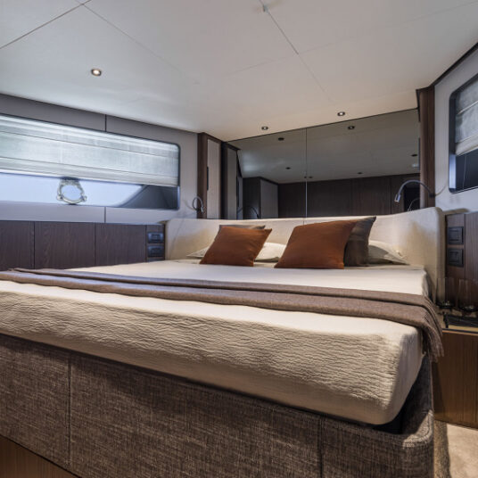 FerrettiYachts580Classic_0028_74407