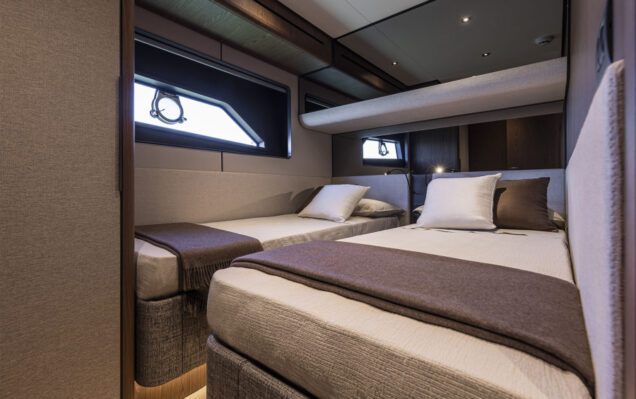 FerrettiYachts580Classic_0030_74409 FerrettiYachts580Classic_0030_74409