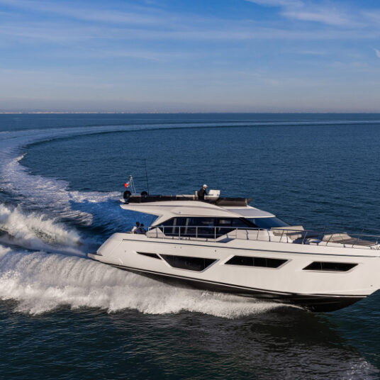 FerrettiYachts580Cruising_0004_75226