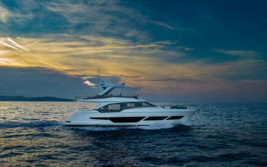 Ferretti 670