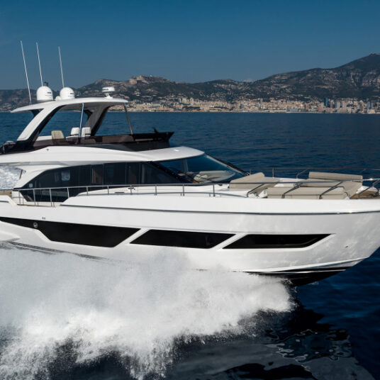 FerrettiYachts670NewExternal_0002_83523