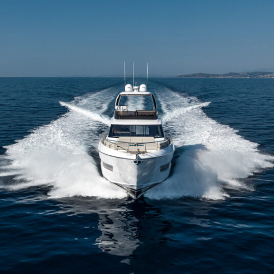 FerrettiYachts670NewExternal_0009_83526