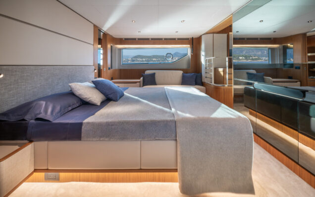 FerrettiYachts670NewInternal_Classic_0004_83534 FerrettiYachts670NewInternal_Classic_0004_83534