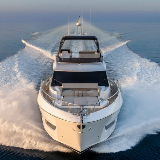 FerrettiYachts720NewCruising_0005_96074