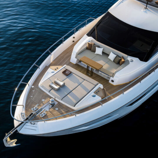 FerrettiYachts720NewCruising_0019_96080