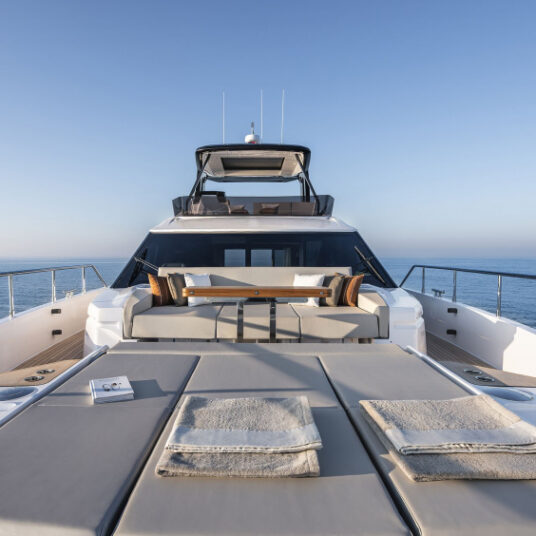 FerrettiYachts720NewCruising_0021_96088