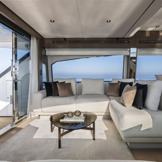 FerrettiYachts720NewInteriors_Contemporary_0003_96034