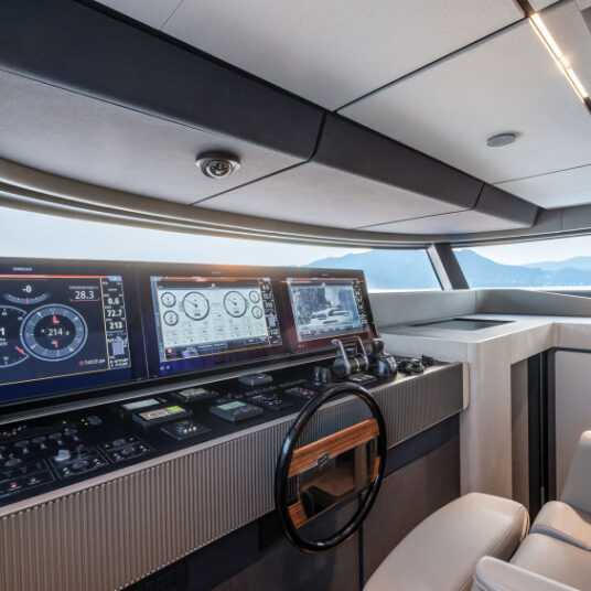 FerrettiYachtsINFYNITO80NewInternal_Classic_0003_83063