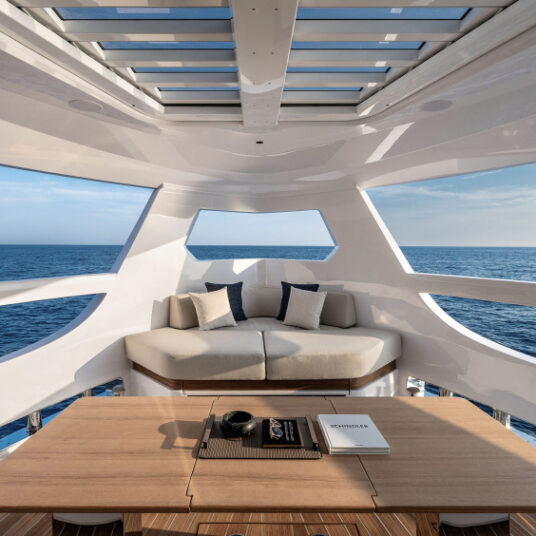 FerrettiYachtsINFYNITO80NewOutdoor_0006_83046