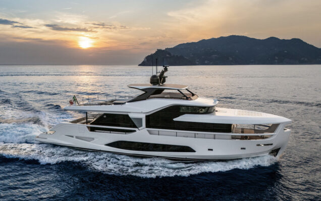 FerrettiYachtsINFYNITO80NewOutdoor_0016_83055 FerrettiYachtsINFYNITO80NewOutdoor_0016_83055