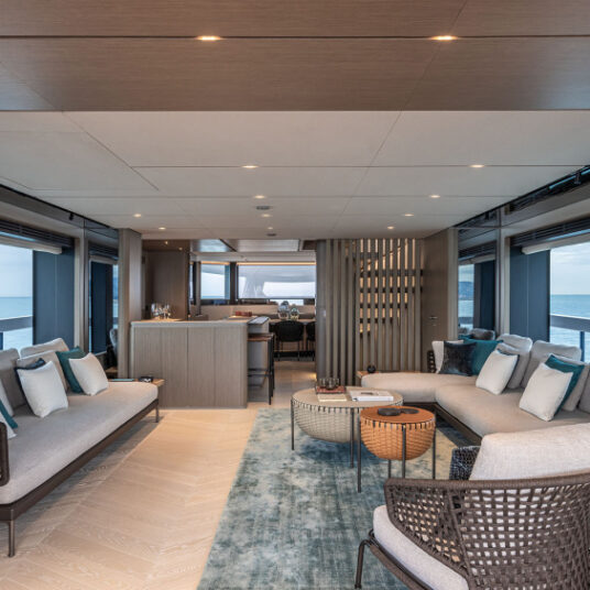 FerrettiYachtsINFYNITO90NewContemporary_0000_74887