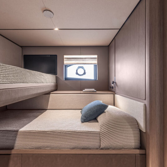 FerrettiYachtsINFYNITO90NewContemporary_0035_74898