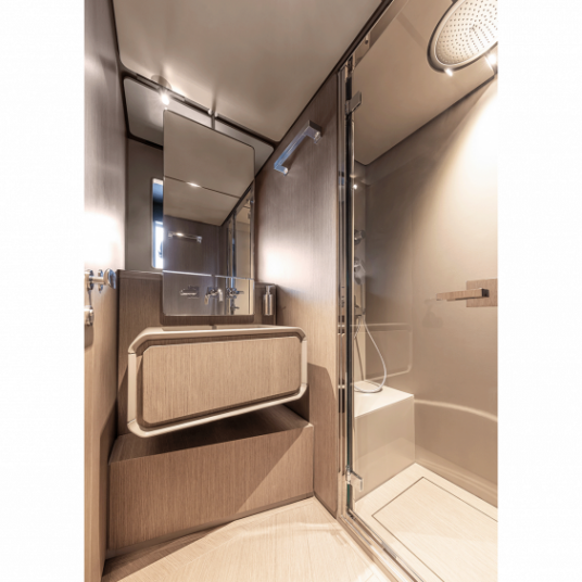 FerrettiYachtsINFYNITO90NewContemporary_0036_74896