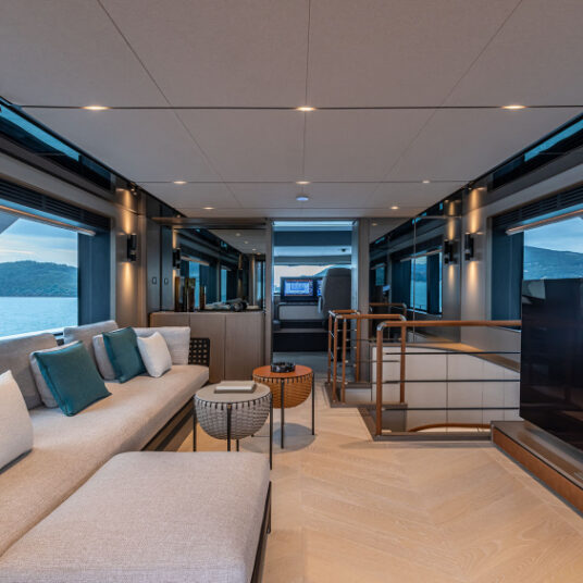 FerrettiYachtsINFYNITO90NewContemporary_0041_74884