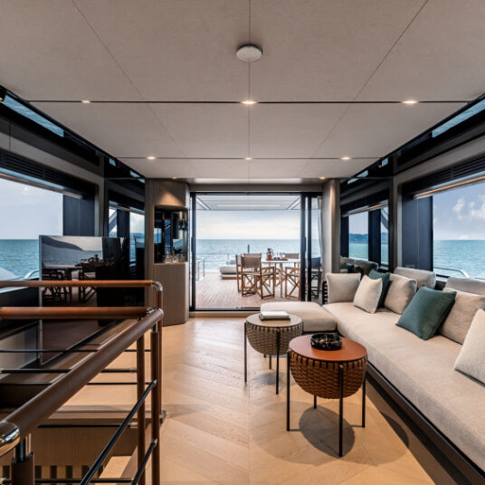 FerrettiYachtsINFYNITO90NewContemporary_0042_74882