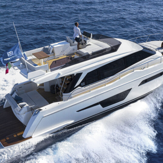 ferrettiyachts500newexteriors_0003_47657
