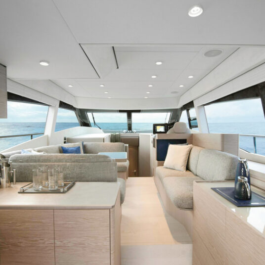 ferrettiyachts500newinteriors_0000_47635
