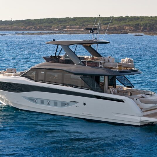 Prestige F 6.7 (4) Prestige F 6.7 (4)
