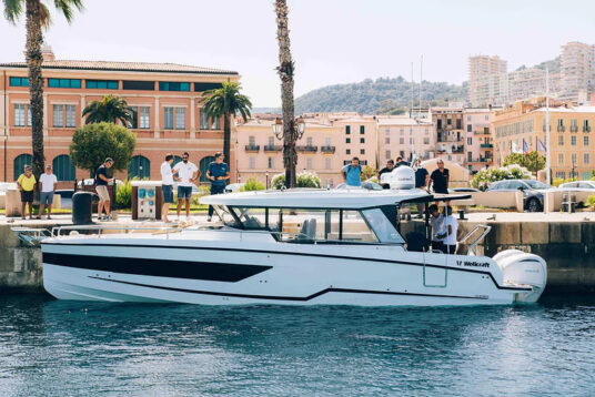 WellСraft 38 Explorer