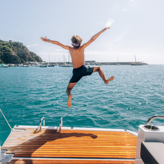 ©JEAN-BAPTISTE D'ENQUIN - JEANNEAU - MERRY FISHER 1095