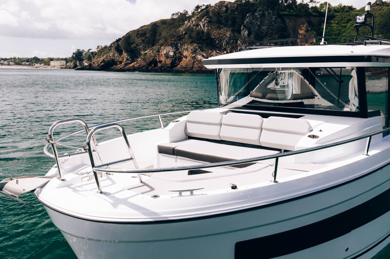 ©JEAN-BAPTISTE D'ENQUIN - JEANNEAU - MERRY FISHER 895